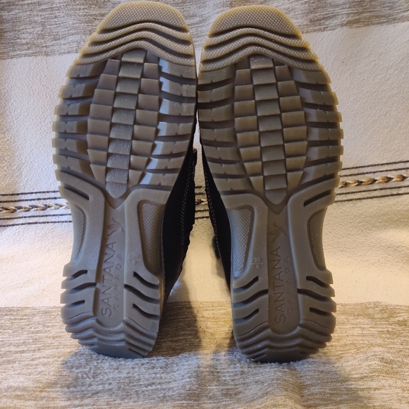 Santana Canada Boots with Faux Fur Top - Picture 9 of 16